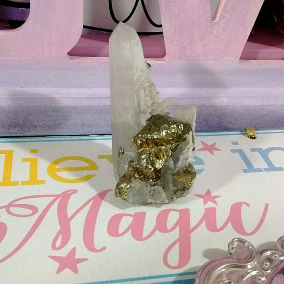 Extremely Rare Milky Quartz with Chalcopyrite - Picture 2 of 3